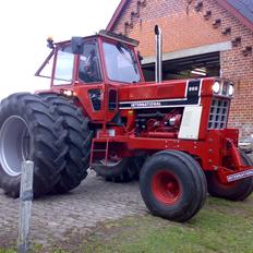 International Harvester 966