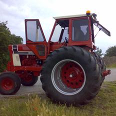 International Harvester 966