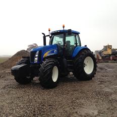 New Holland TG 285