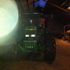 John Deere 6900