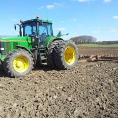 John Deere 7800