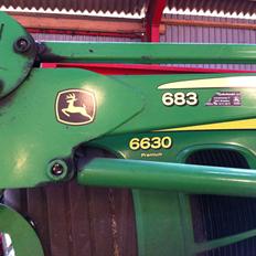 John Deere 6630