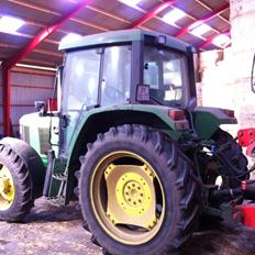 John Deere 6200