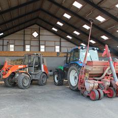 New Holland TS115
