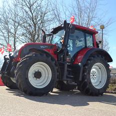 Valtra N142