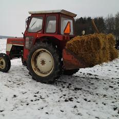 International Harvester 444