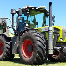 Claas Xerion 3800