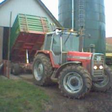 Massey Ferguson 699