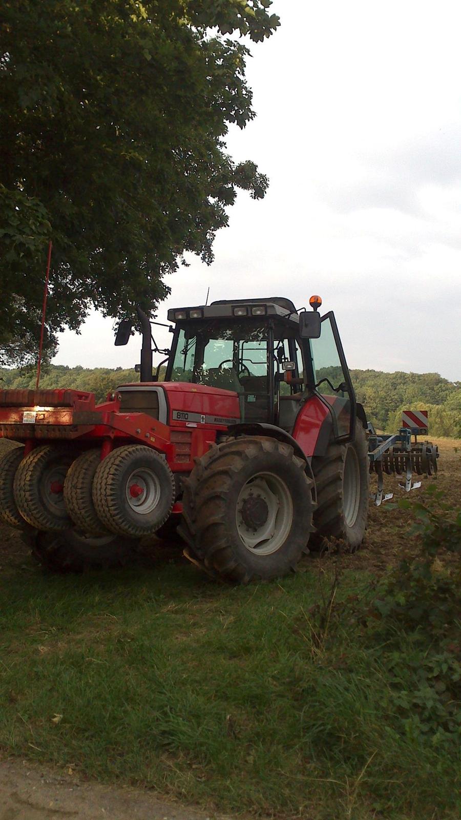 Massey Ferguson 8110 billede 1