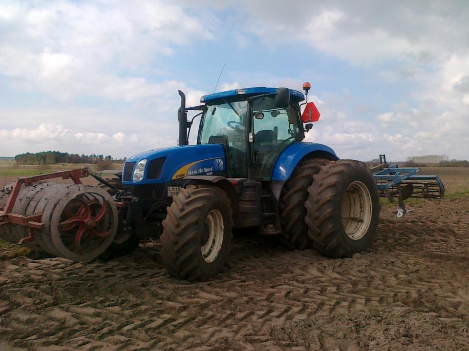 New Holland T6080 RC - NH 6080 i foråret 2012. billede 8
