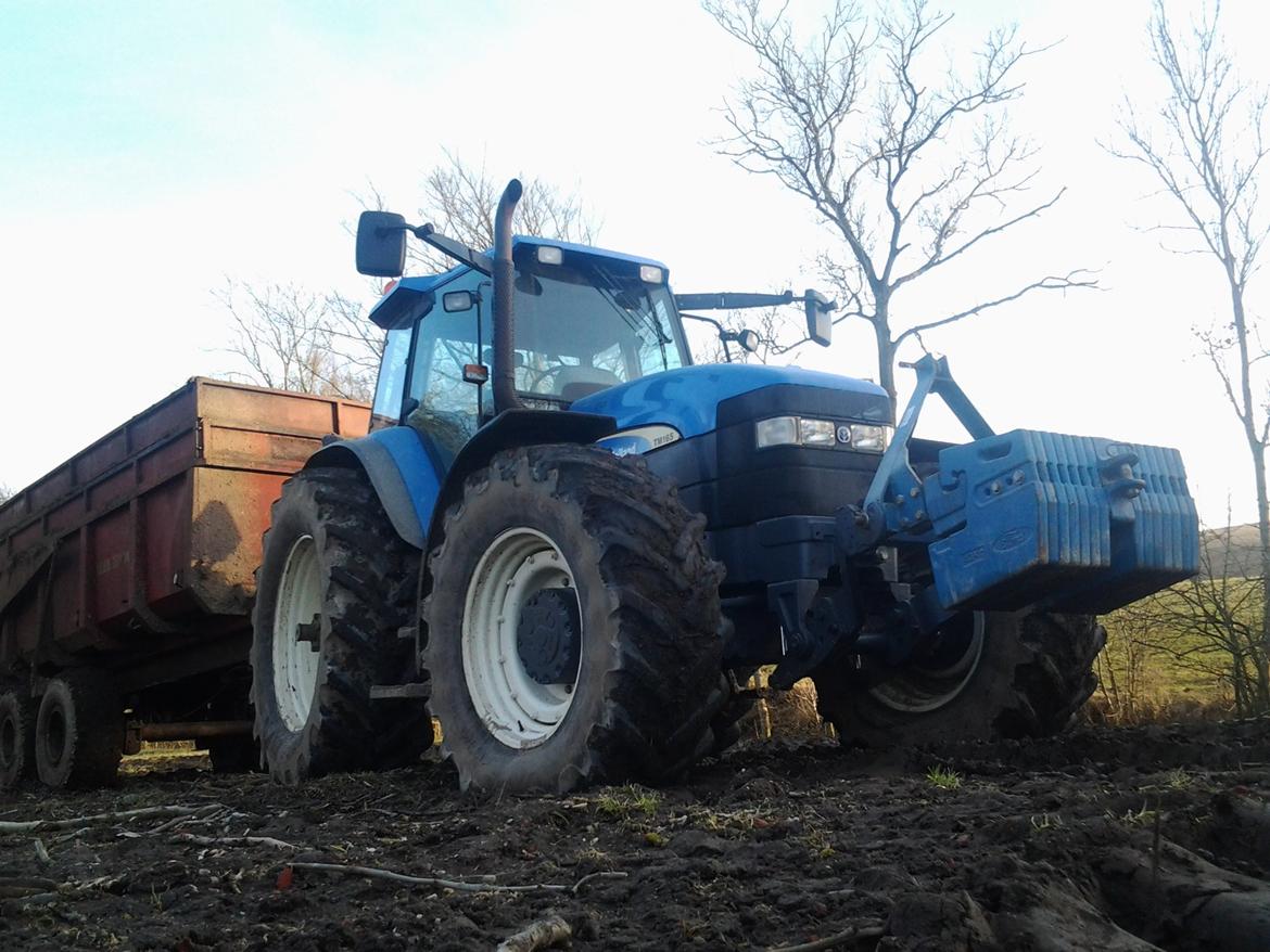 New Holland TM165 billede 2