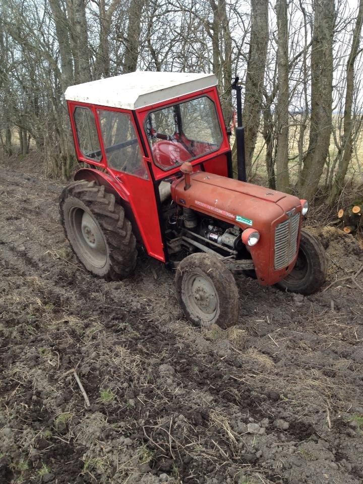 Massey Ferguson 35X billede 1