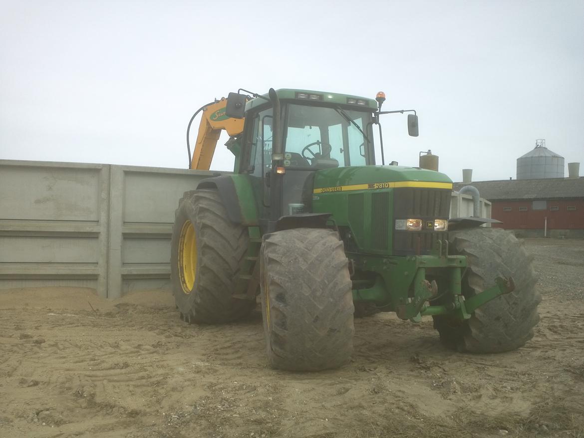 John Deere 8335R - Gyllerøre traktor billede 12