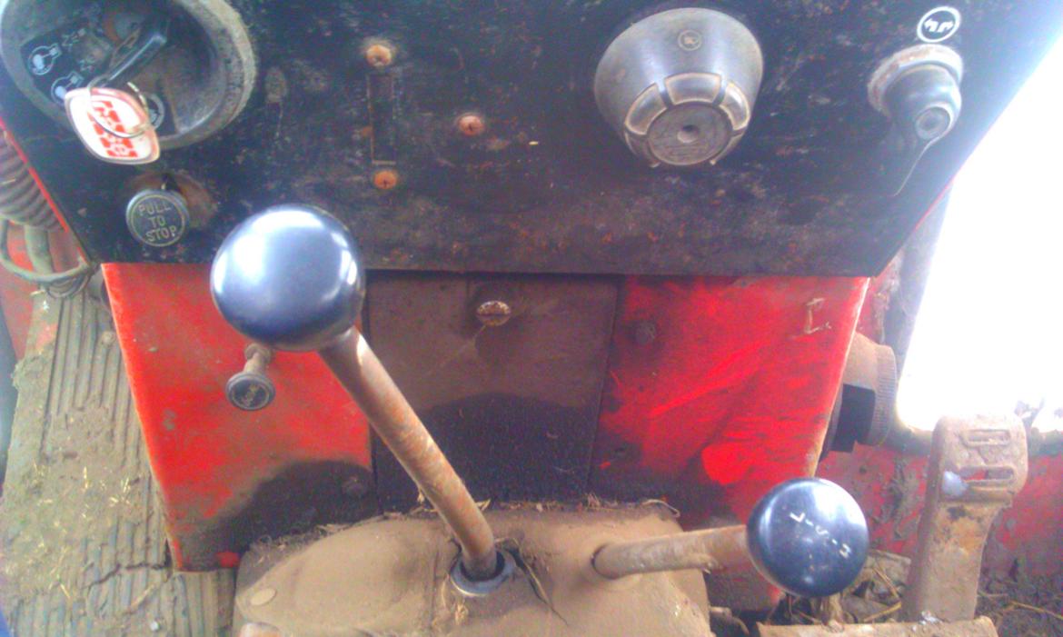 Massey Ferguson 265 - 8 gear frem og 2 tilbage! billede 6