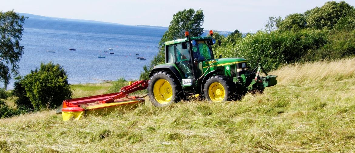 John Deere 6610 - Skårlægning - 2012 billede 1