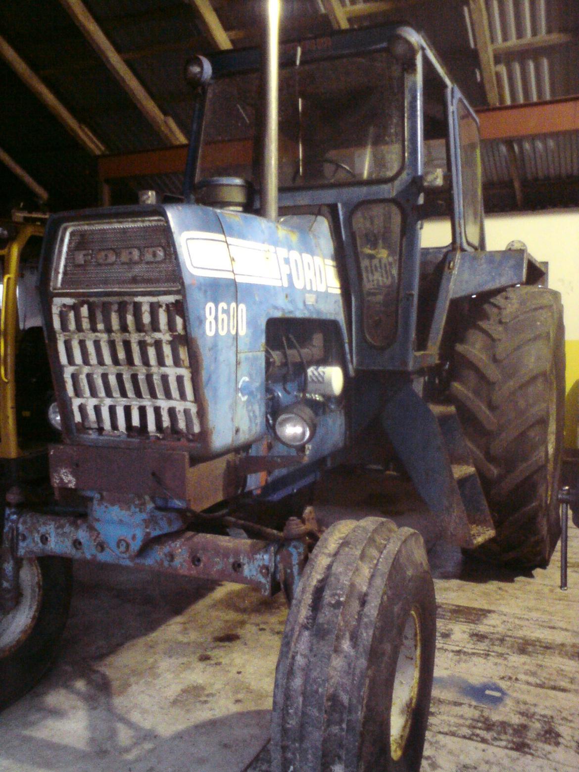 Ford 8600 billede 3