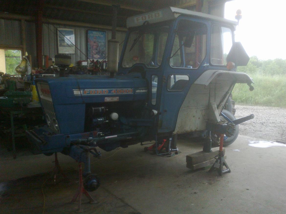 Ford 4000 billede 19