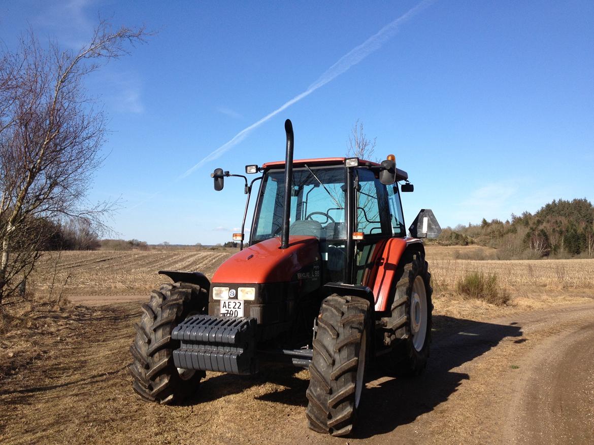 New Holland L 95 - den føst køretur i den billede 4