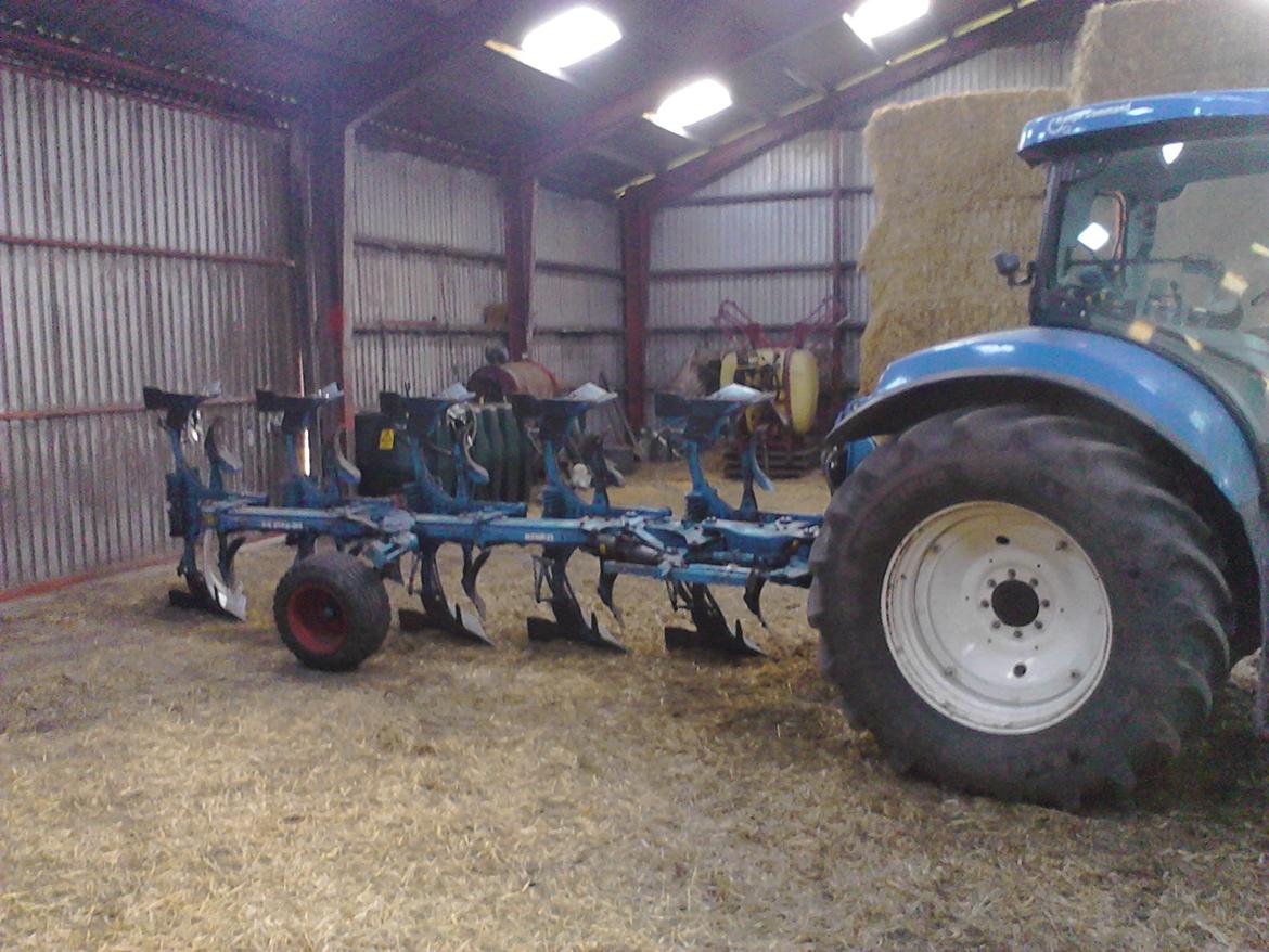 New Holland T6080 RC - Lemken Variopal 8 X 
Tung og lang plov, men den pløjer bare godt! billede 4