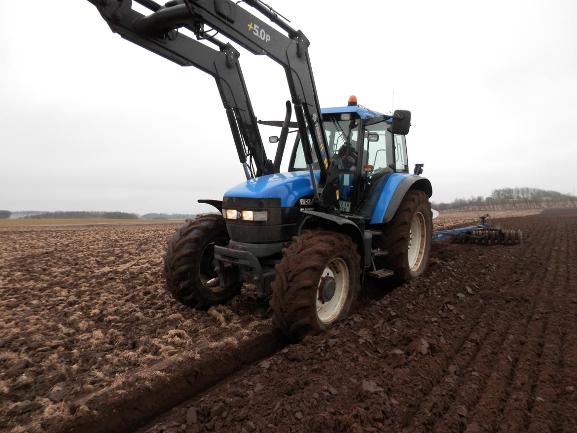 New Holland TM 135 SS (Solgt)  - Ude og plove med den!  billede 13