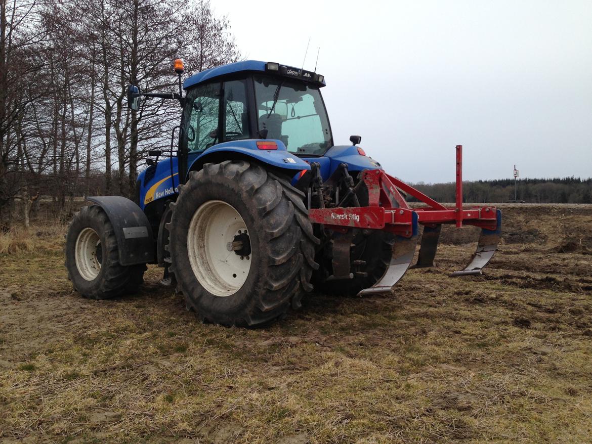 New Holland TG 285 - Så var jeg kommet afsted med grubberen. billede 17