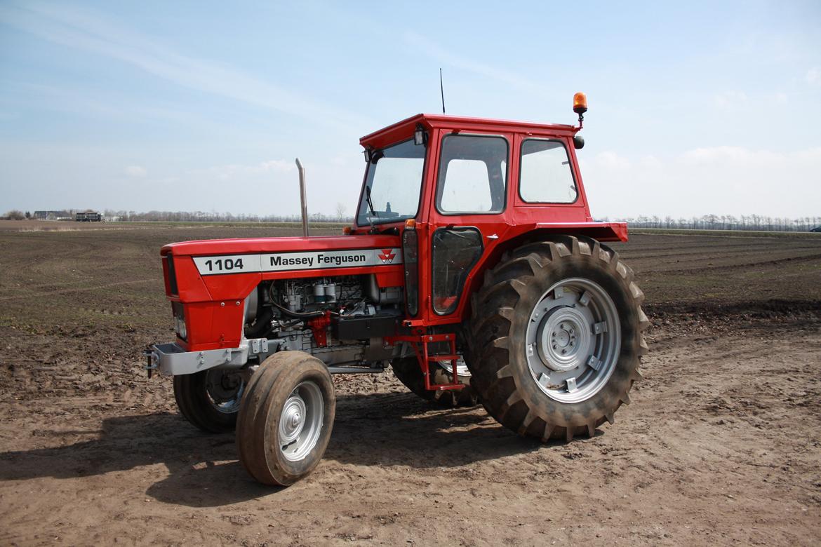 Massey Ferguson 1104 billede 15