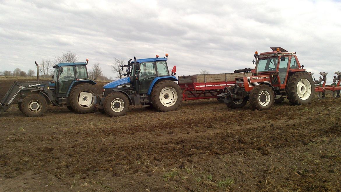 New Holland ts 115 billede 1