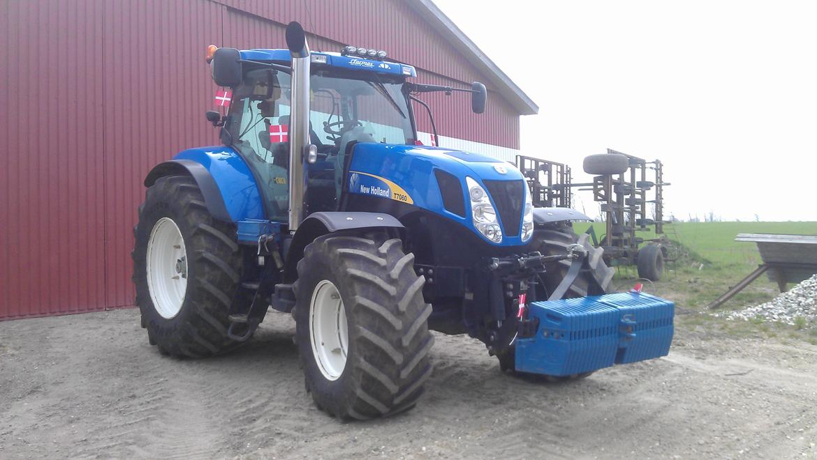 New Holland T7060 Power Command - klar til og køre konfirmand hjem fra kirke billede 7