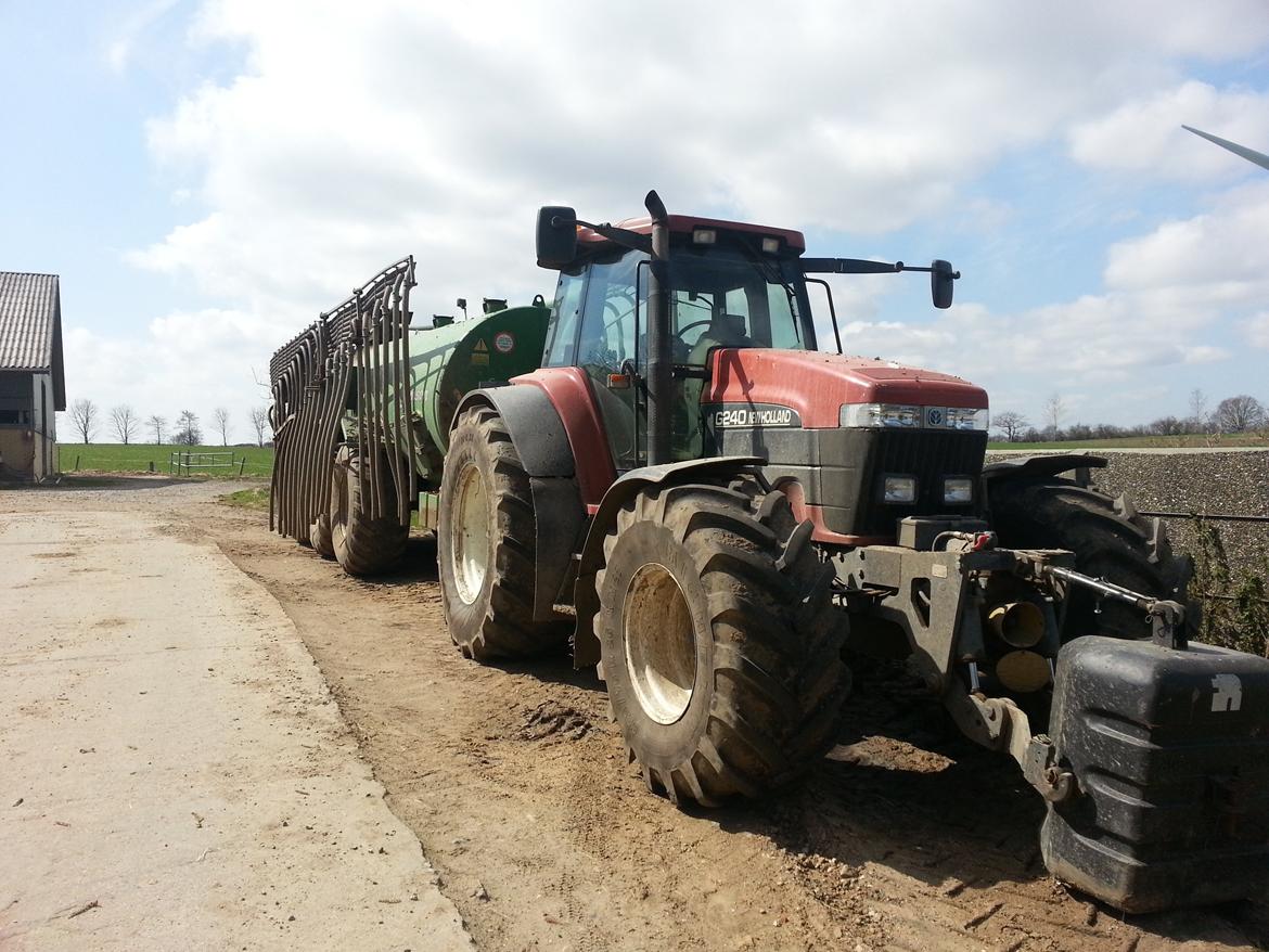 New Holland G240 billede 14