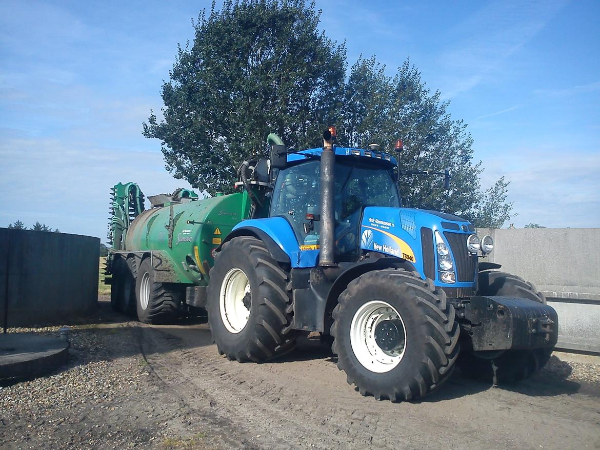 New Holland T8040 billede 2