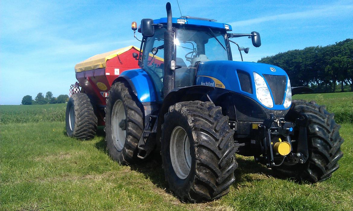 New Holland t 7050 - taget den 18-06-13 billede 1
