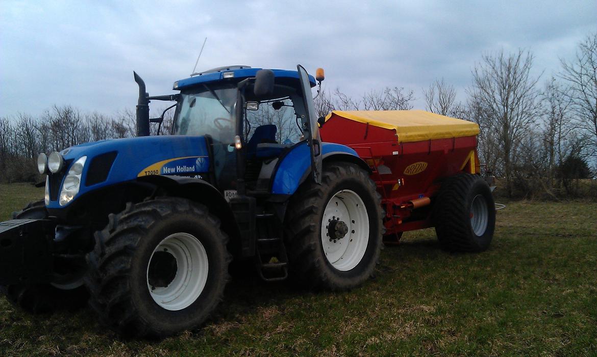 New Holland t 7050 billede 12