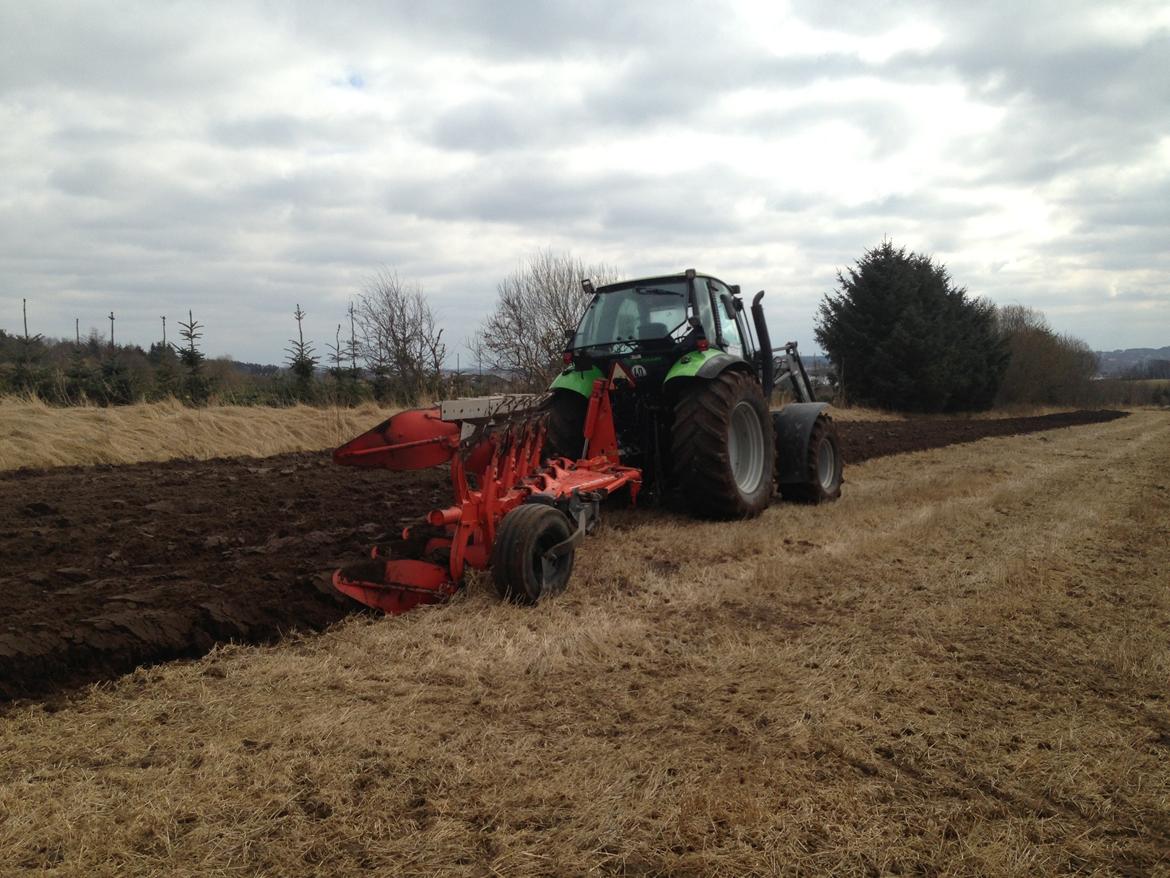 Deutz-Fahr Agrotron 106 - Forageren igen. billede 7