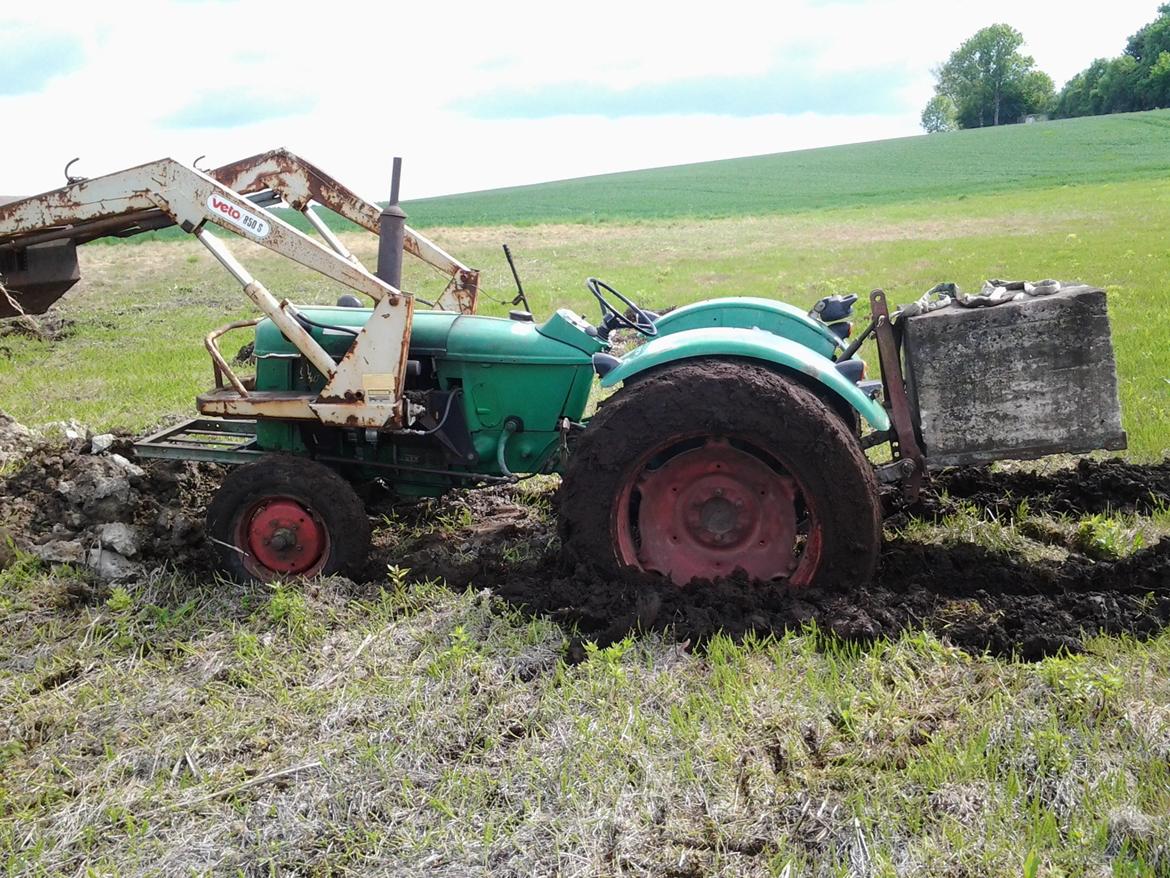 Deutz-Fahr D40 - ja når man køre i mose billede 15