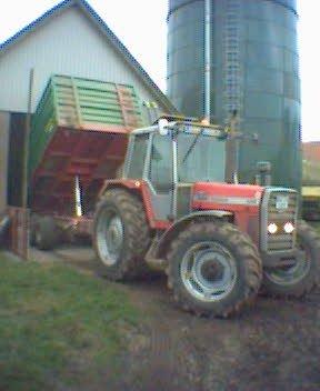 Massey Ferguson 699 - Massey Feerguson 699 men 15 tons kornvogn. billede 1