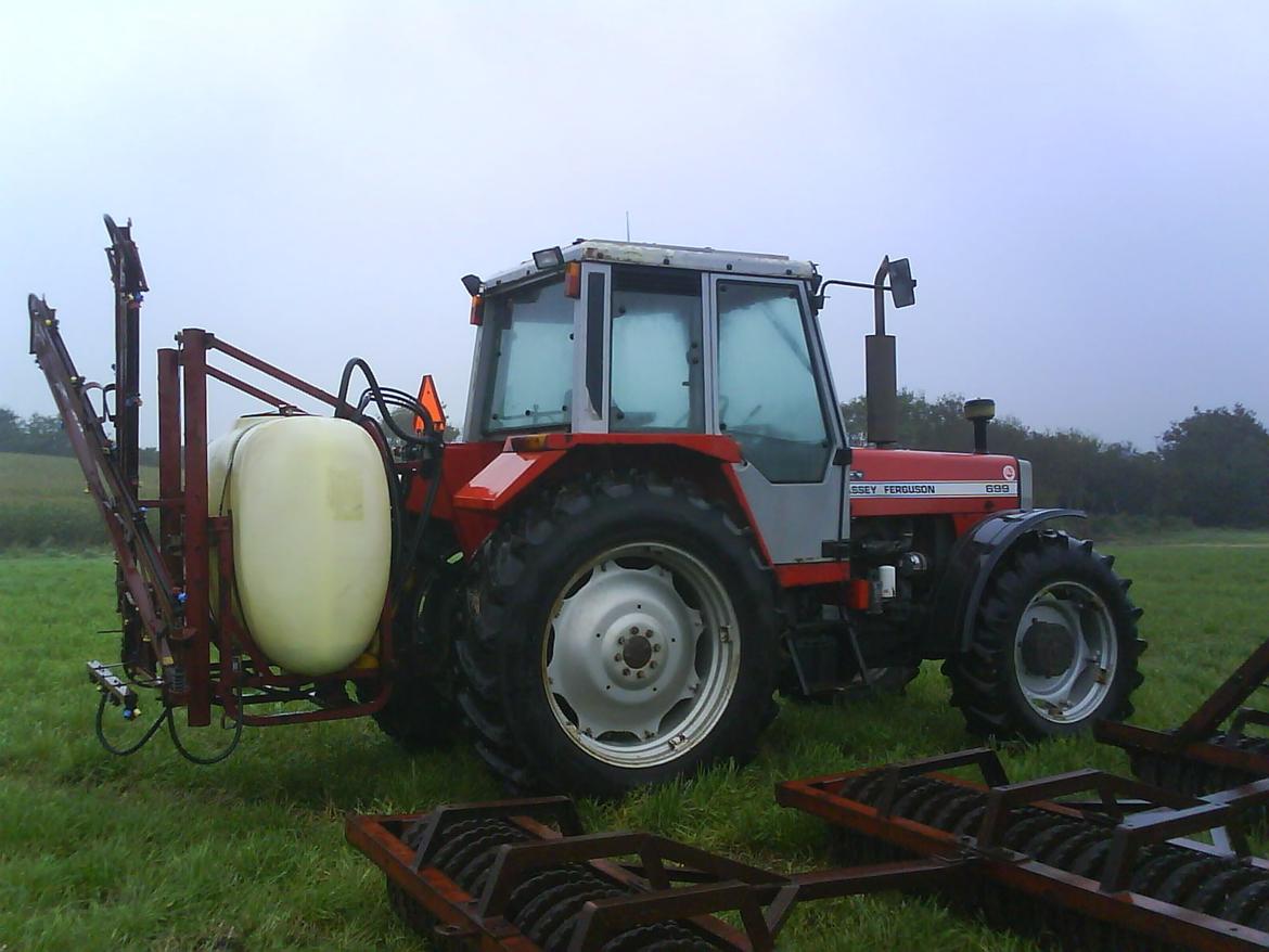 Massey Ferguson 699 - Mf 699 men liftsprøjt. billede 13