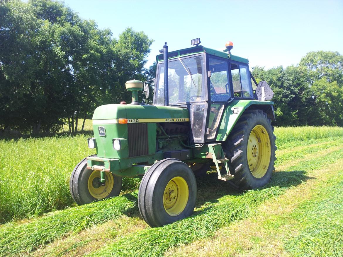John Deere 3130 billede 2