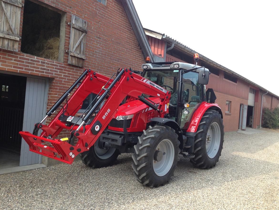 Massey Ferguson 5610 dyna 4 billede 1
