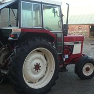 International Harvester 684