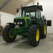 John Deere 5100 M