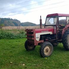 International Harvester 434