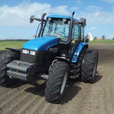 New Holland TS 115
