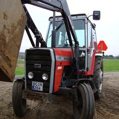 Massey Ferguson 675