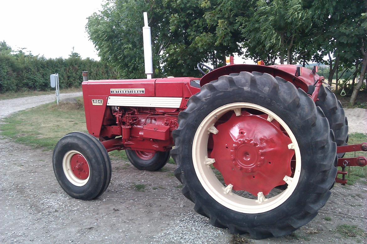 International Harvester 624 billede 2