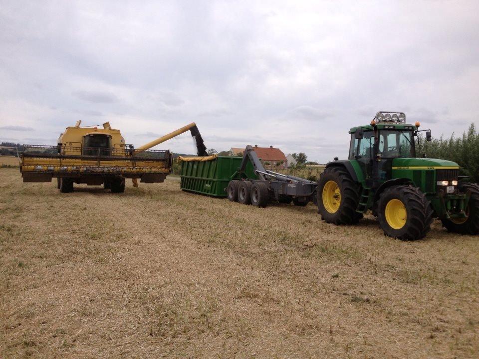 John Deere 7810 - Så er rapsen på Fur afsluttet ;) billede 20