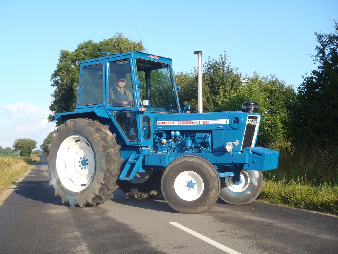 Ford Super 6 - det er altså en lækker traktor billede 22