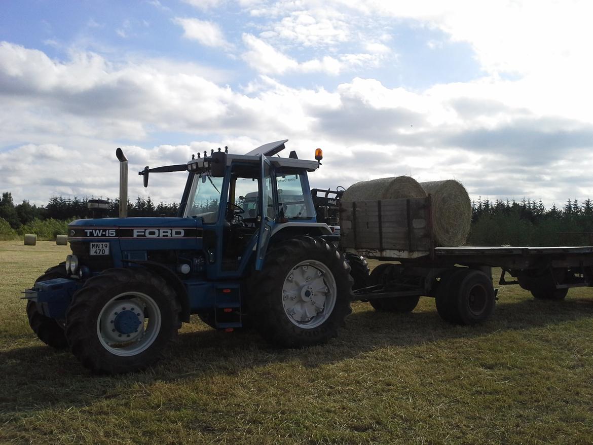 Ford Tw 15 force 2(Malene) - ved at få læsset hø billede 21