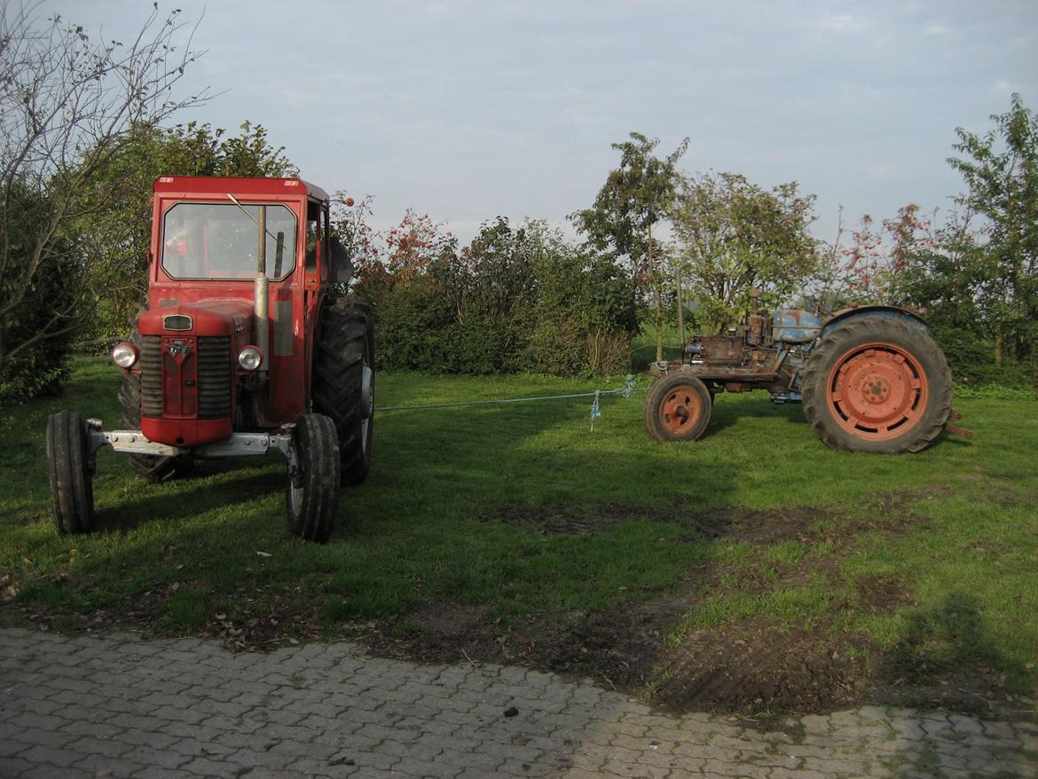 Fordson MAJOR  E1ADDN - Forsøg med at tørne motoren meeen nej den sad FAST!! billede 4