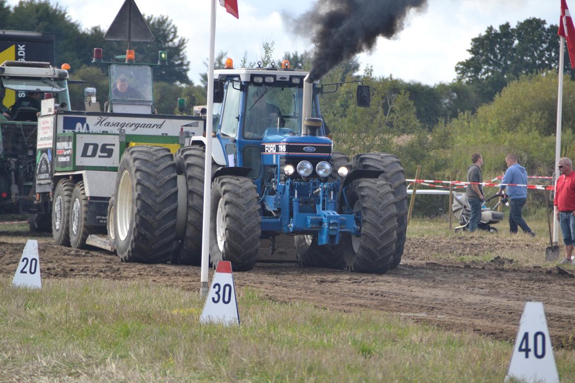 Ford TW 15 Force II - Powerpull Tiufkær 2013 billede 9