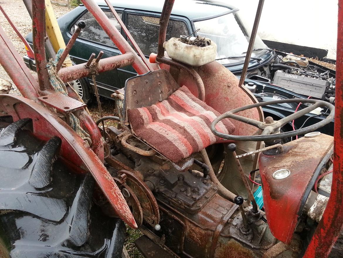 Massey Ferguson 35 - Førerhuset.. eller.. førerskur er det vist.. billede 5